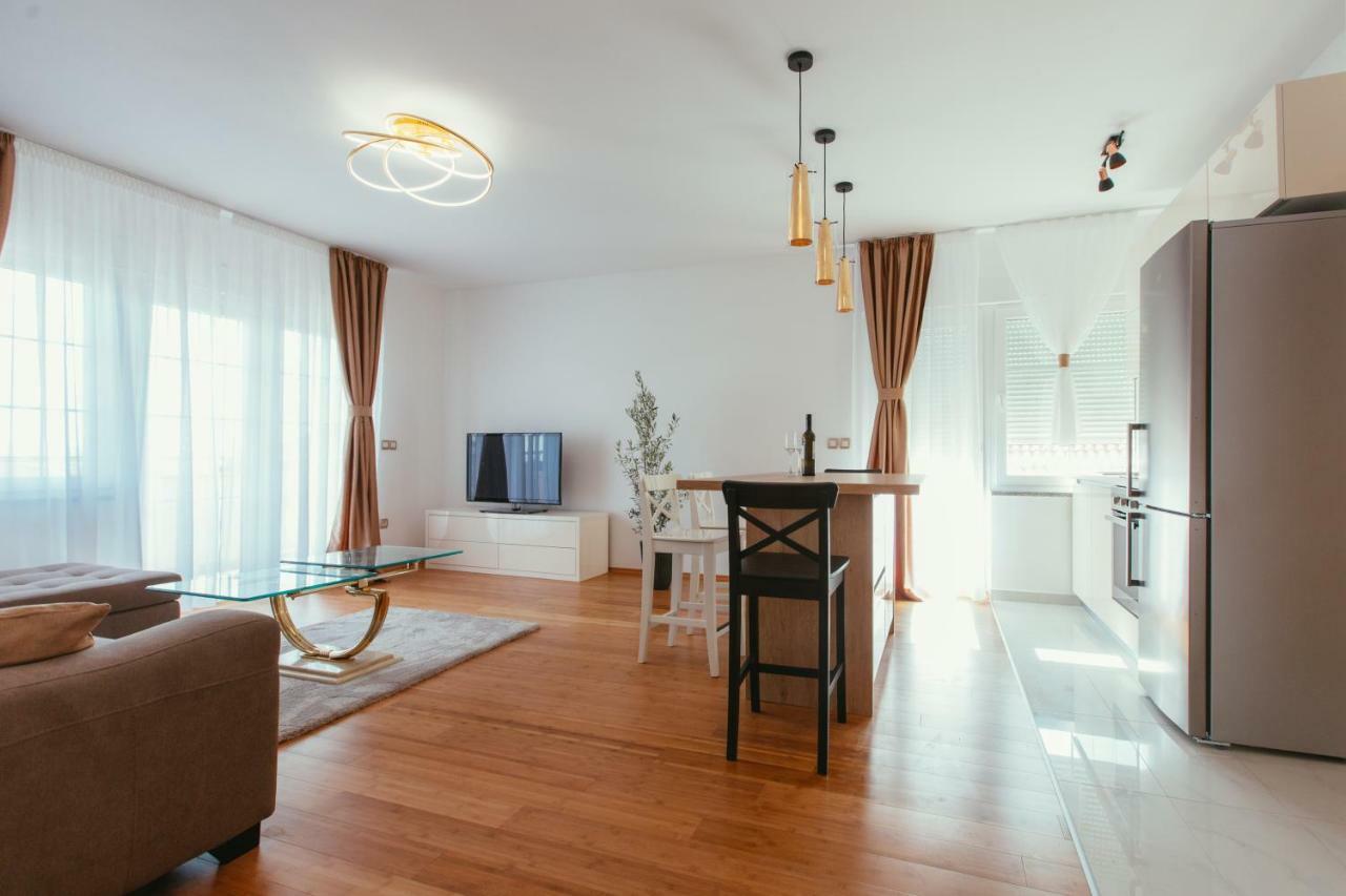 Apartamento Maslina & Lavanda Podstrana Exterior foto
